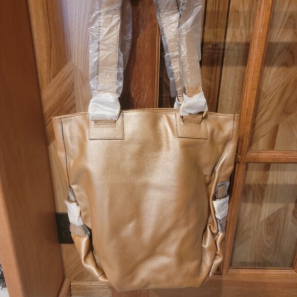 NWT Leather Hobo, champagne, top quality - Picture 2 of 3